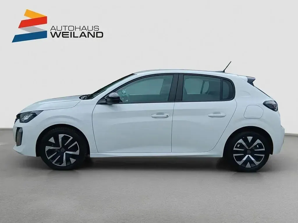 Gebraucht Peugeot 208 Active 101 PS (74 kW) 2024 Weiß Kleinwagen