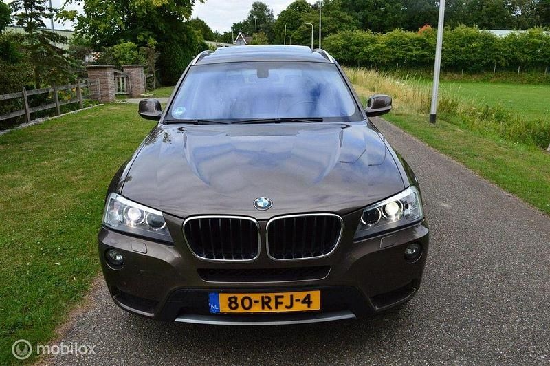 Gebraucht BMW X3 Executive 184 PS (135 kW) 2011 Braun SUV