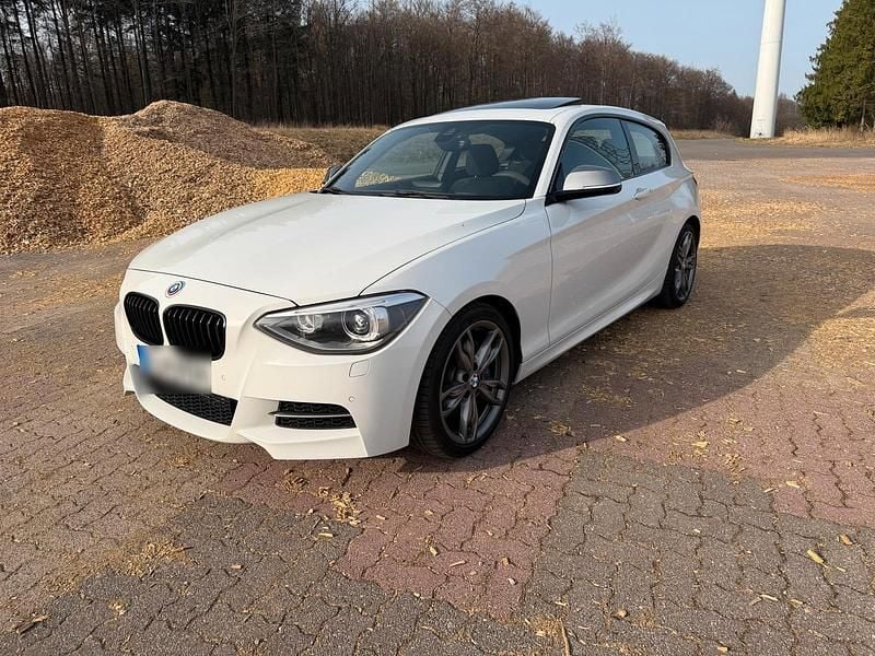 Gebraucht BMW M135 Advantage 320 PS (235 kW) 2014 Weiß Kleinwagen