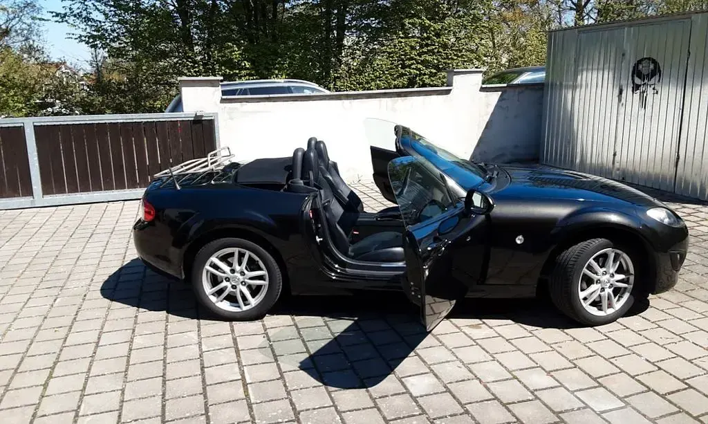 Gebraucht Mazda MX5 126 PS (92 kW) 2012 Schwarz Cabrio