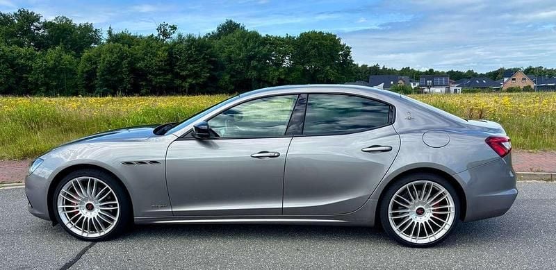 Gebraucht Maserati Ghibli 349 PS (256 kW) 2020 Grau Limousine