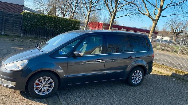 Gebraucht Ford Galaxy 140 PS (102 kW) 2007 Grau Van / Kleinbus