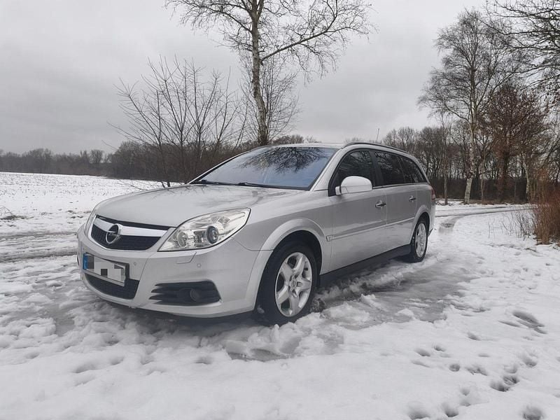 Gebraucht Opel Vectra 155 PS (114 kW) 2008 Silber Kombi
