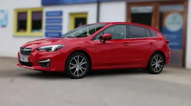 Gebraucht Subaru Impreza Exclusive+ 156 PS (114 kW) 2019 Pure red Limousine