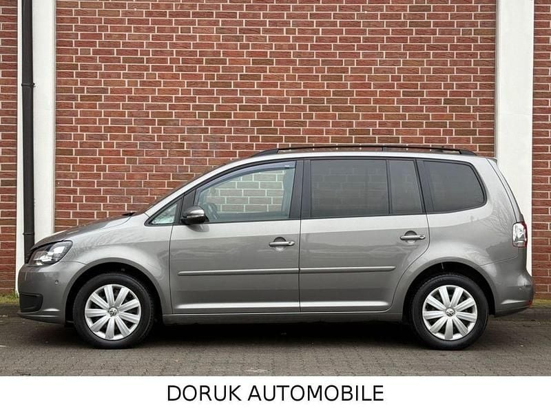 Gebraucht VW Touran 140 PS (102 kW) 2011 Grau Van / Kleinbus