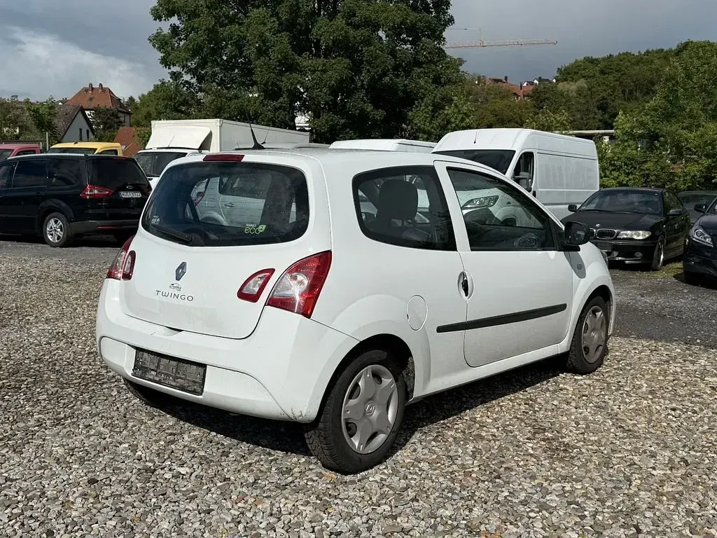 Używany Renault Twingo Expression 75 KM (55 kW) 2013 Biały Hatchback