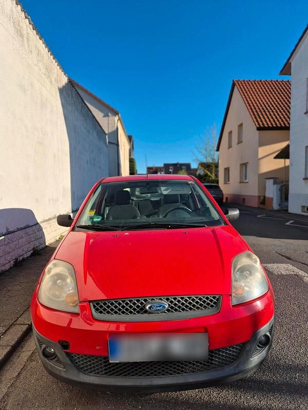 Gebraucht Ford Fiesta 60 PS (44 kW) 2006 Rot Kleinwagen