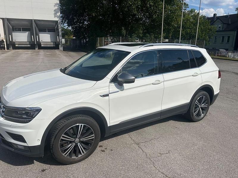 Gebraucht VW Tiguan Allspace Highline 200 PS (147 kW) 2021 Weiß SUV