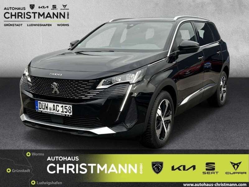Schwarz perla nera Gebraucht 2023 Peugeot 5008 GTi Van / Kleinbus | 34.490 € (Teuer) - Bild 1/4