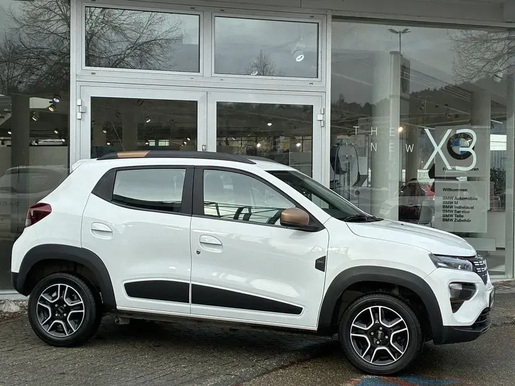 Usado Dacia Spring Extreme 47 kW (65 CV) 2023 Blanco Utilitario
