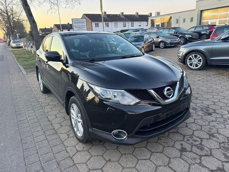 Gebraucht Nissan Qashqai 360º 163 PS (119 kW) 2016 Schwarz SUV