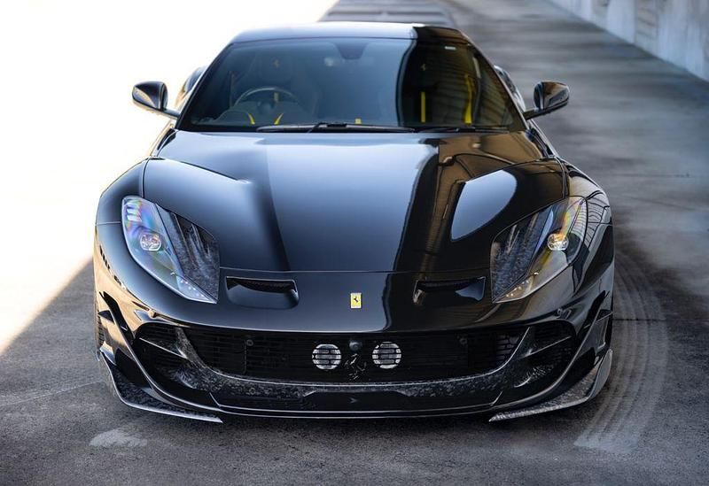 Gebraucht Ferrari 812 799 PS (587 kW) 2020 Schwarz
