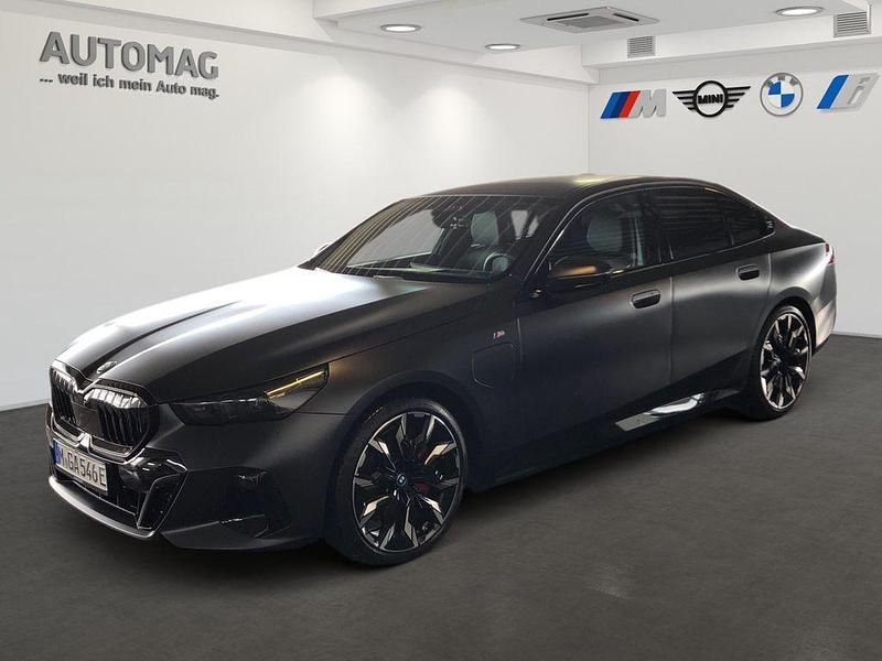 Bmw individual frozen deep gre Gebraucht 2024 BMW 550e Comfort Edition Limousine | 85.990 € (Teuer) - Bild 1/4