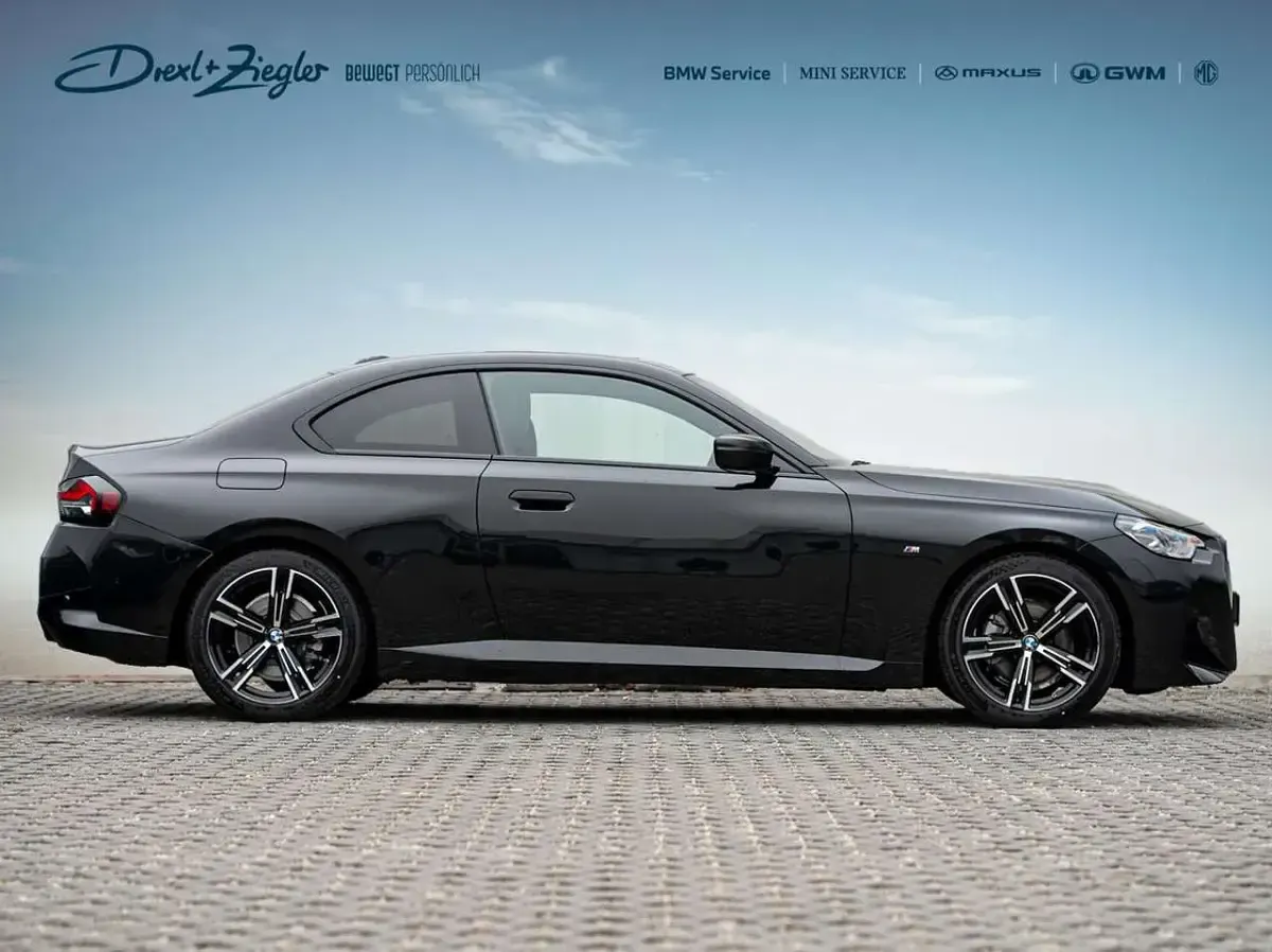 Gebraucht BMW 220 M Sport 190 PS (139 kW) 2026 Saphirschwarz metallic Coupé