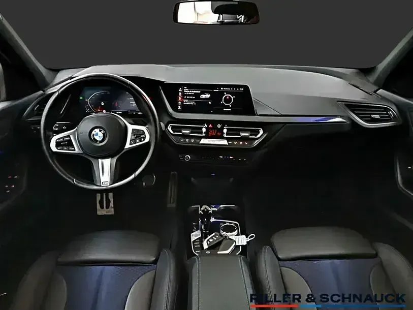 Gebraucht BMW 118 M Sport 2023 Weiss Limousine