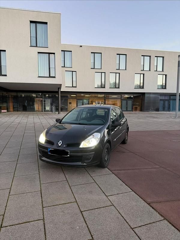 Schwarz Gebraucht 2009 Renault Clio III Kleinwagen | 2.000 € - Bild 1/4