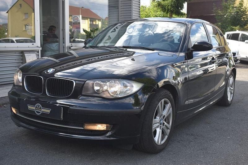 Schwarz Gebraucht 2009 BMW 116 Sport Line Kleinwagen | 2.390 € (Guter Preis) - Bild 1/4