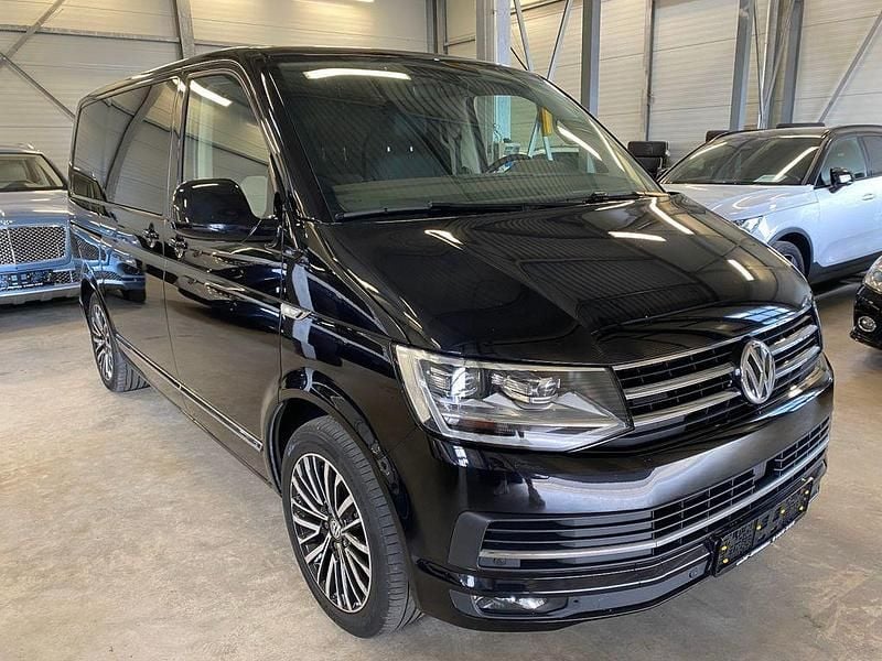 Gebraucht VW T6 Highline 204 PS (150 kW) 2017 Deep black perleffekt Van