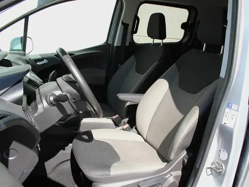 Gebraucht Ford Tourneo Courier Titanium 101 PS (74 kW) 2017 Silber Van / Kleinbus