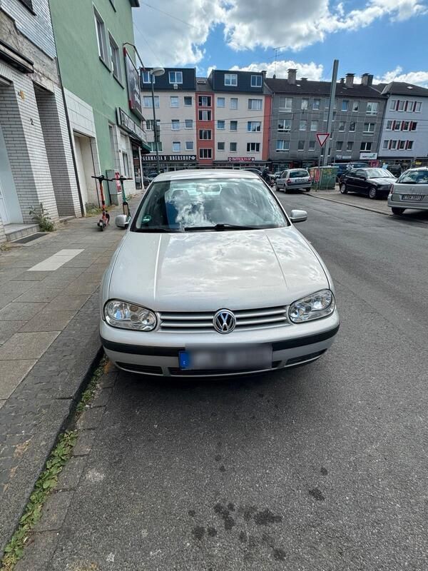 Grau Gebraucht 1998 VW Golf IV Kleinwagen | 1.350 € (Guter Preis) - Bild 1/4