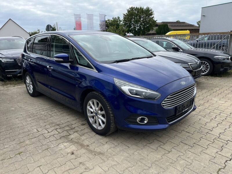 Gebraucht Ford S-MAX Titanium 209 PS (153 kW) 2017 Blau Van / Kleinbus