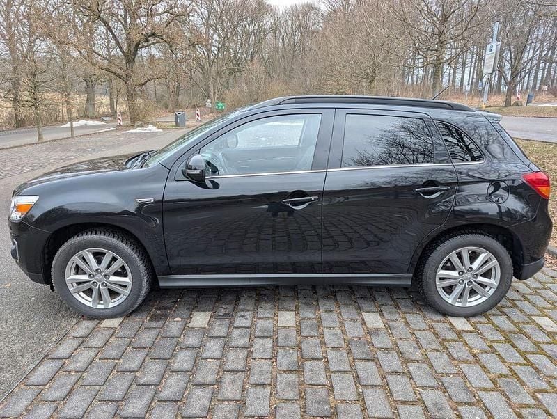 Gebraucht Mitsubishi ASX Instyle 150 PS (110 kW) 2014 Schwarz SUV