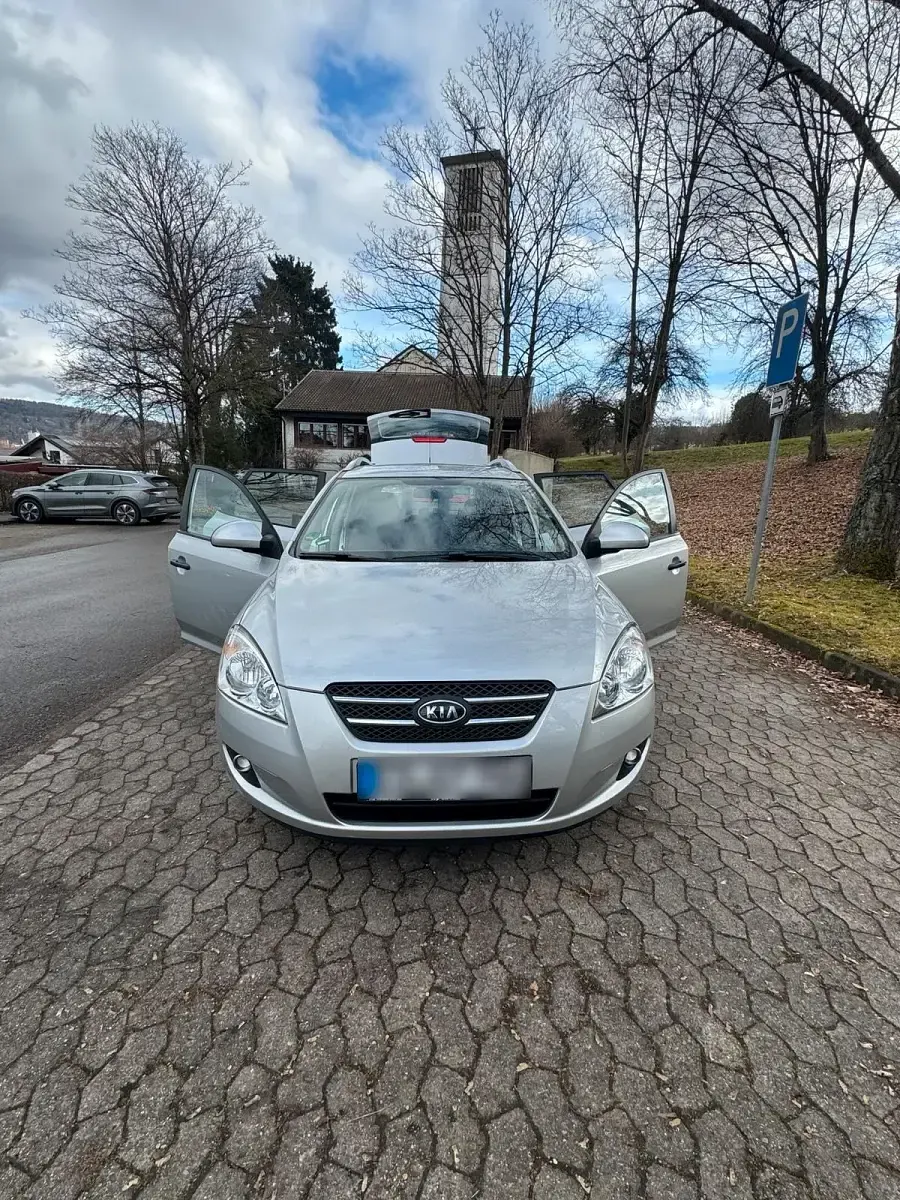 Gebraucht Kia Ceed 122 PS (89 kW) 2007 Grau Kleinwagen
