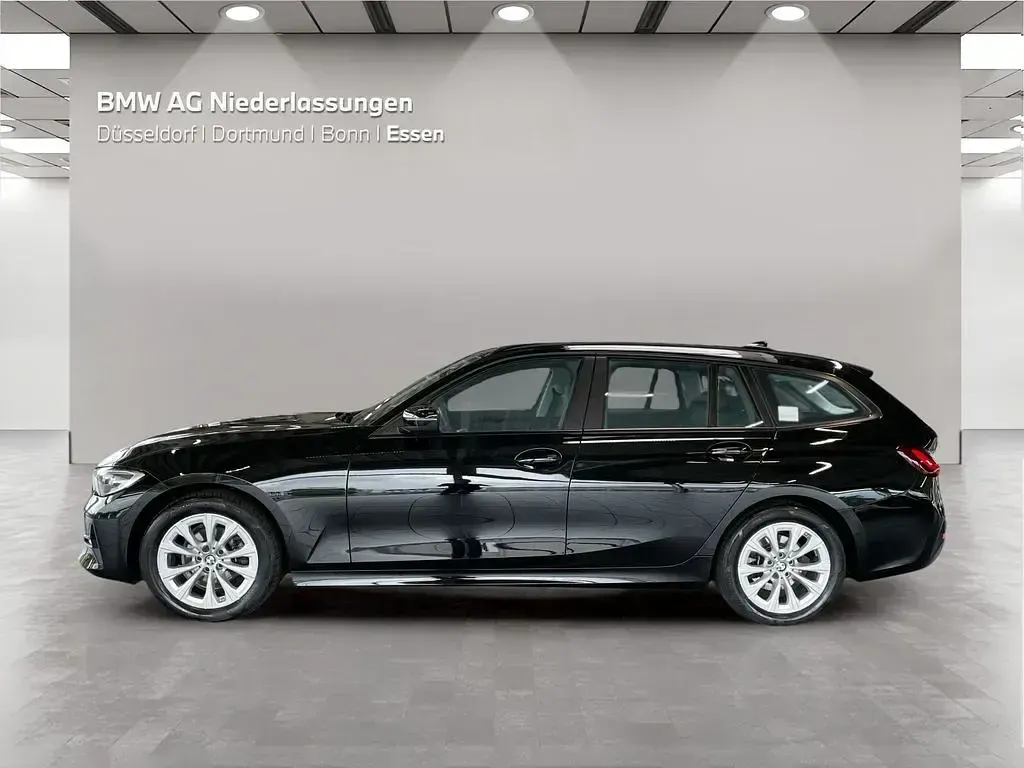 Gebraucht BMW 318 Sport Line 150 PS (110 kW) 2022 Schwarz Kombi
