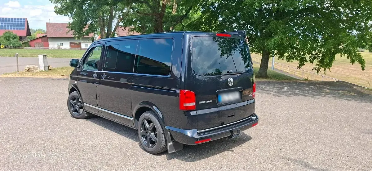 Gebraucht VW Multivan Highline 204 PS (150 kW) 2013 Schwarz Van / Kleinbus