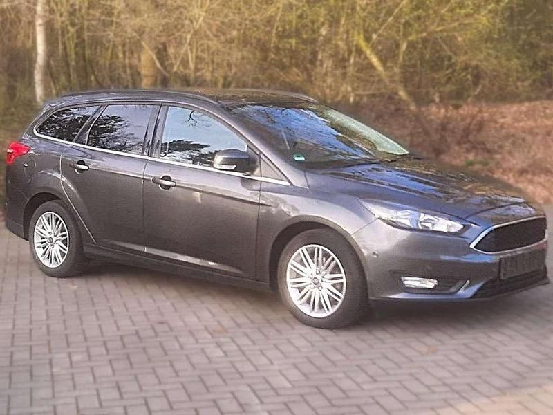 Gebraucht Ford Focus 125 PS (91 kW) 2018 Magneticgrau (metallic) Kombi