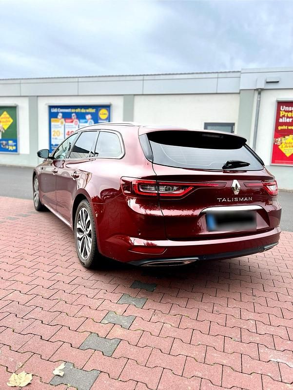 Gebraucht Renault Talisman Intens 160 PS (117 kW) 2016 Rot Kombi