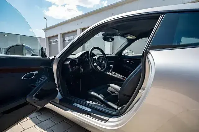 Gebraucht Porsche 911 Carrera 370 PS (272 kW) 2016 Silber Coupé