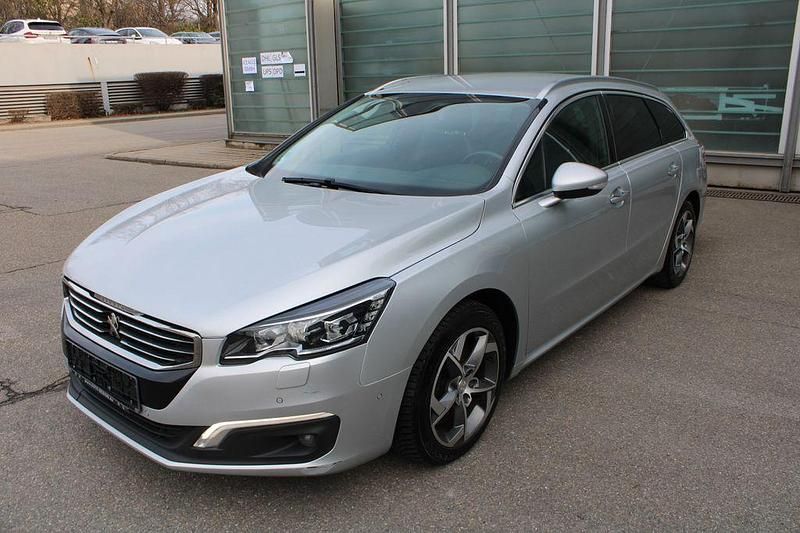 Gebraucht Peugeot 508 Allure 179 PS (131 kW) 2017 Silber Limousine