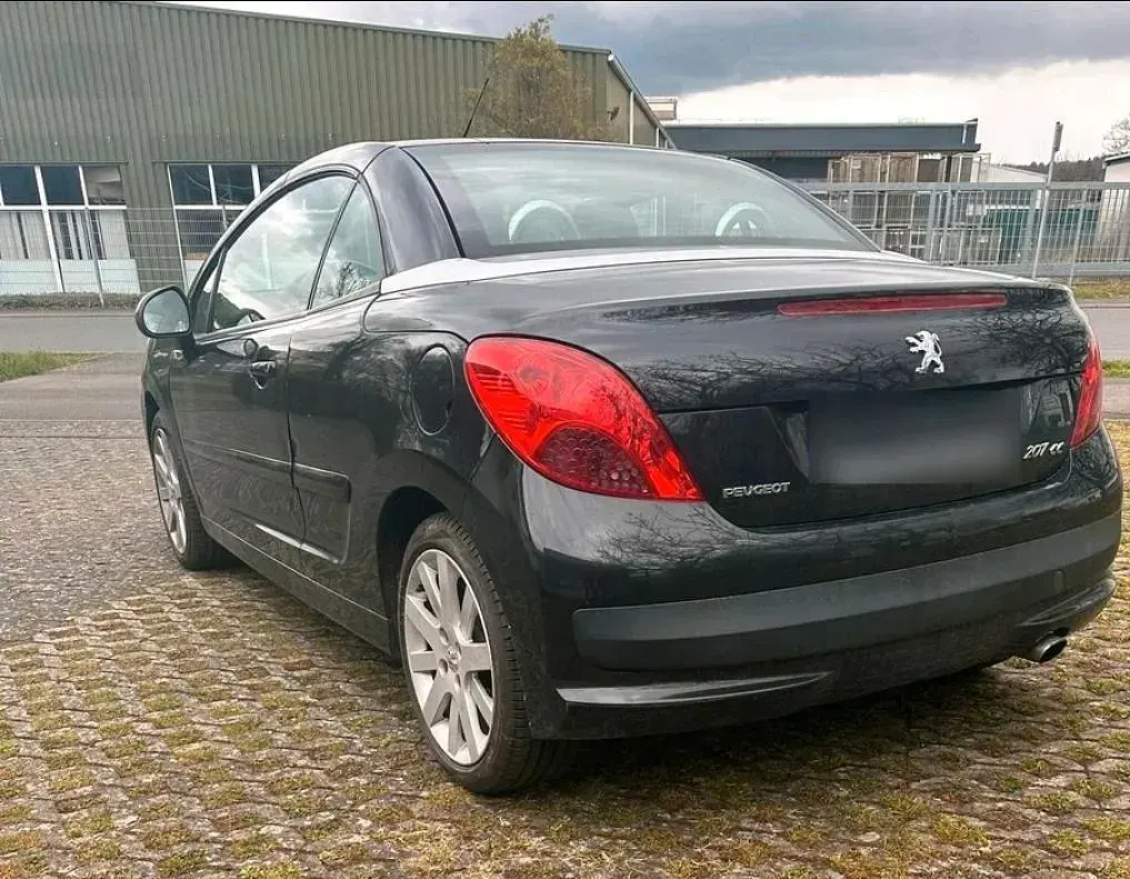 Gebraucht Peugeot 207 CC 120 PS (88 kW) 2008 Schwarz Cabrio