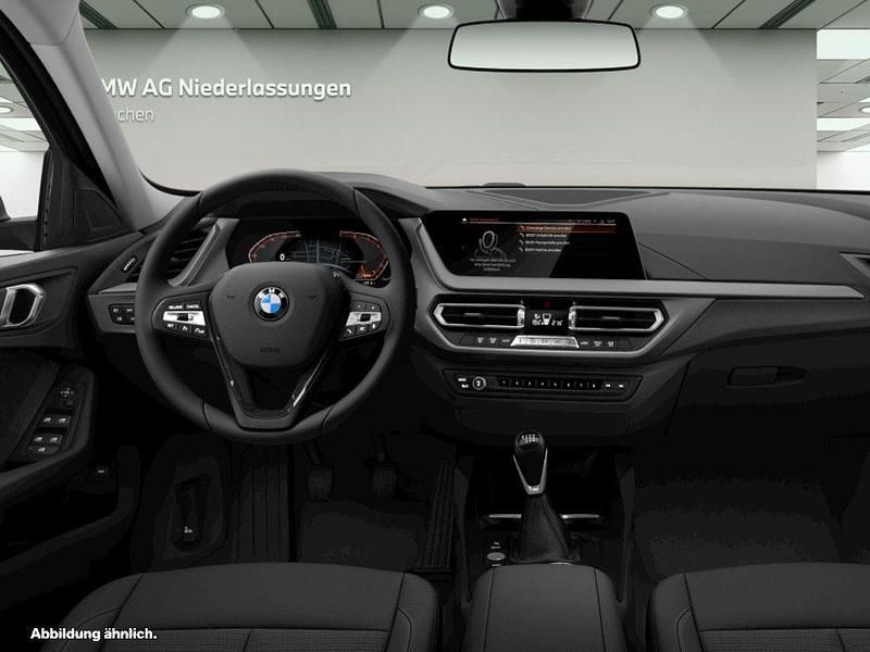 Gebraucht BMW 116 Advantage 109 PS (80 kW) 2023 Schwarz Kleinwagen