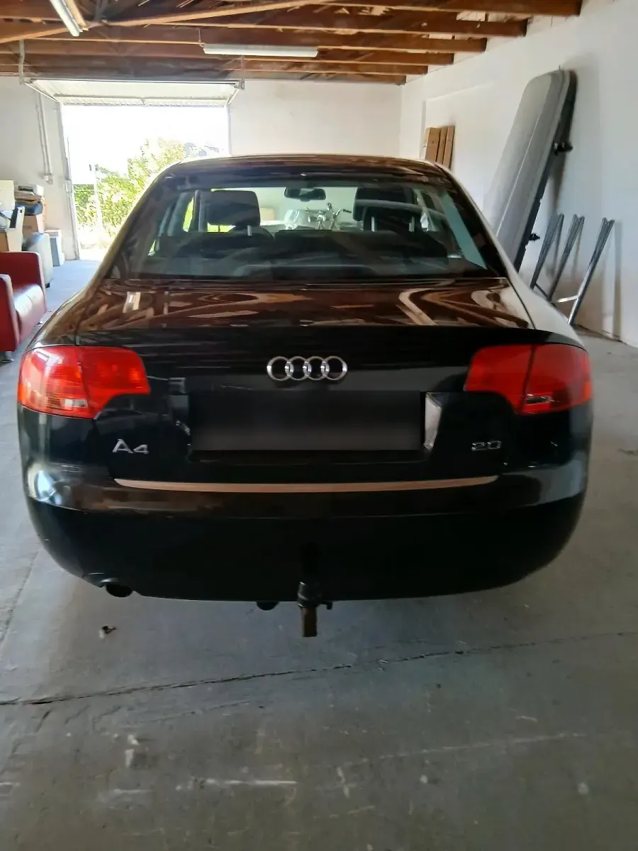 Gebraucht Audi A4 125 PS (91 kW) 2006 Schwarz Limousine