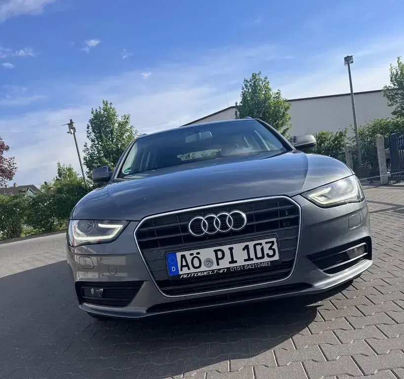 Gebraucht Audi A4 Sport 150 PS (110 kW) 2014 Grau Kombi