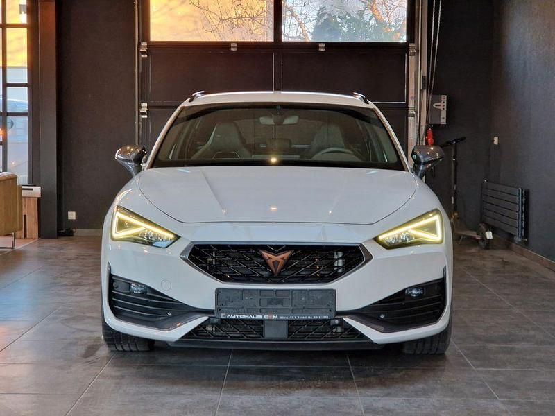 Gebraucht Cupra Leon VZ 245 PS (180 kW) 2022 Weiß Limousine