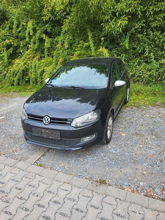 Schwarz Gebraucht 2013 VW Polo Black Edition Limousine | 5.900 € (Fairer Preis) - Bild 1/4