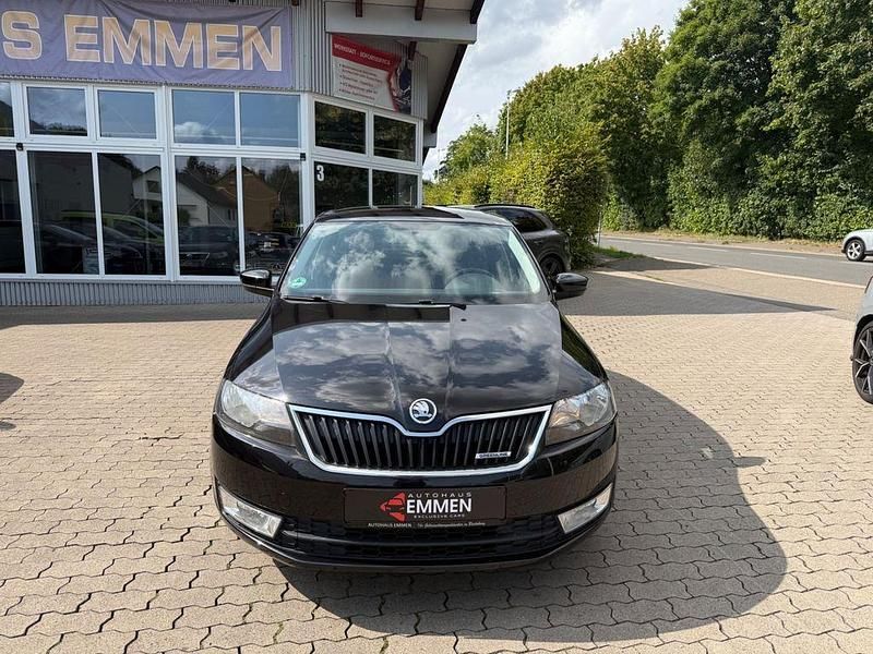 Schwarz Gebraucht 2015 Skoda Rapid GreenLine Limousine | 9.590 € (Fairer Preis) - Bild 1/4