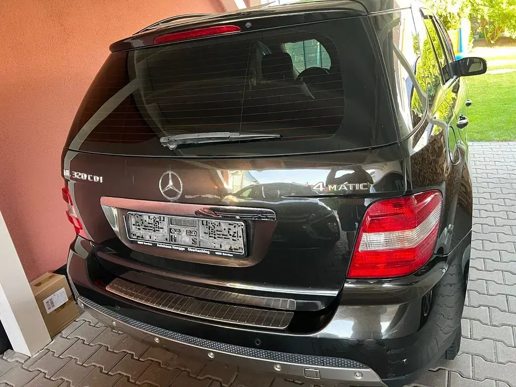 Gebraucht Mercedes ML320 224 PS (164 kW) 2008 Braun SUV