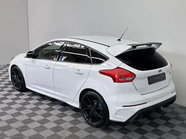 Usata Ford Focus RS 350 CV (257 kW) 2017 Bianco Berlina