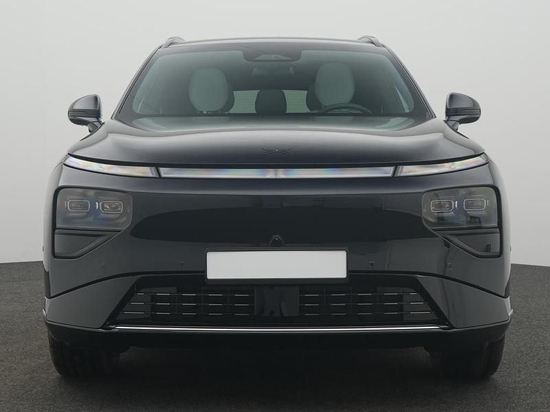 Neu XPENG G9 422 kW (575 PS) 2026 Midnight black SUV