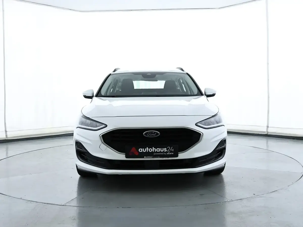Gebraucht Ford Focus Cool & Connect 120 PS (88 kW) 2022 Weiß Kombi