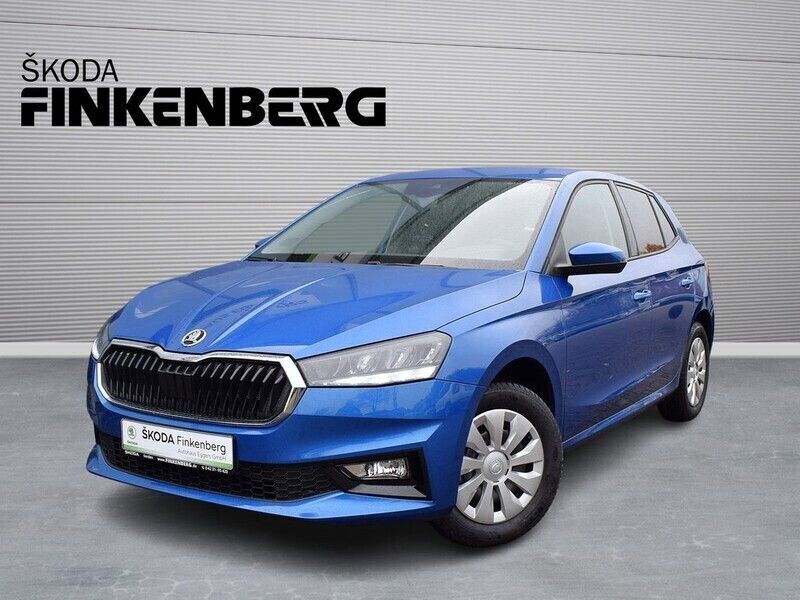 Blau Gebraucht 2024 Skoda Fabia Selection Kleinwagen | 17.980 € (Fairer Preis) - Bild 1/4