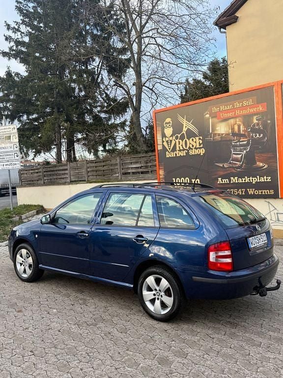 Gebraucht Skoda Fabia Ambiente 80 PS (58 kW) 2007 Blau Kombi