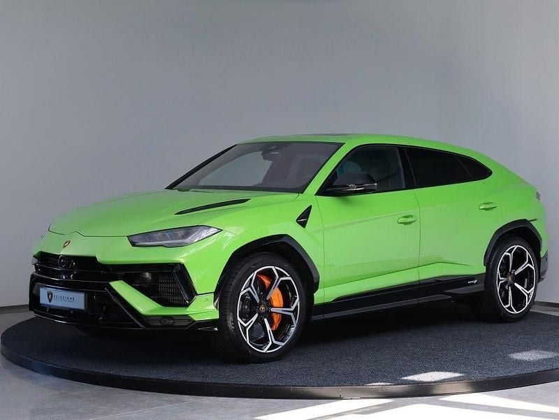 Gebraucht Lamborghini Urus 666 PS (489 kW) 2024 Grün SUV