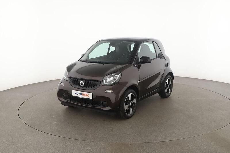 Braun Gebraucht 2019 Smart ForTwo Coupé Kleinwagen | 15.800 € (Etwas zu teuer) - Bild 1/3
