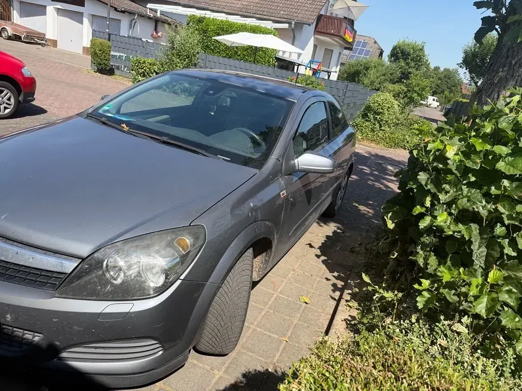 Gebraucht Opel Astra GTC Edition 110 PS (80 kW) 2007 Limousine