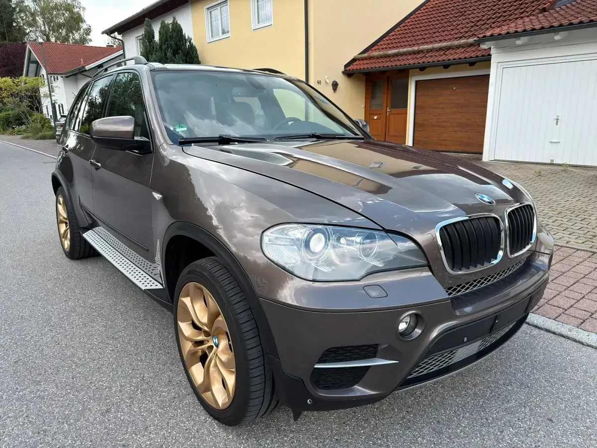 Gebraucht BMW X5 245 PS (180 kW) 2010 Braun SUV